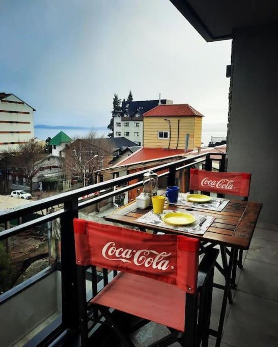 Nuevo Piso Centrico Con Vista Al Lago 2 O 3 Personas 1 Mascota Ok Apartment San Carlos de Bariloche Exterior photo